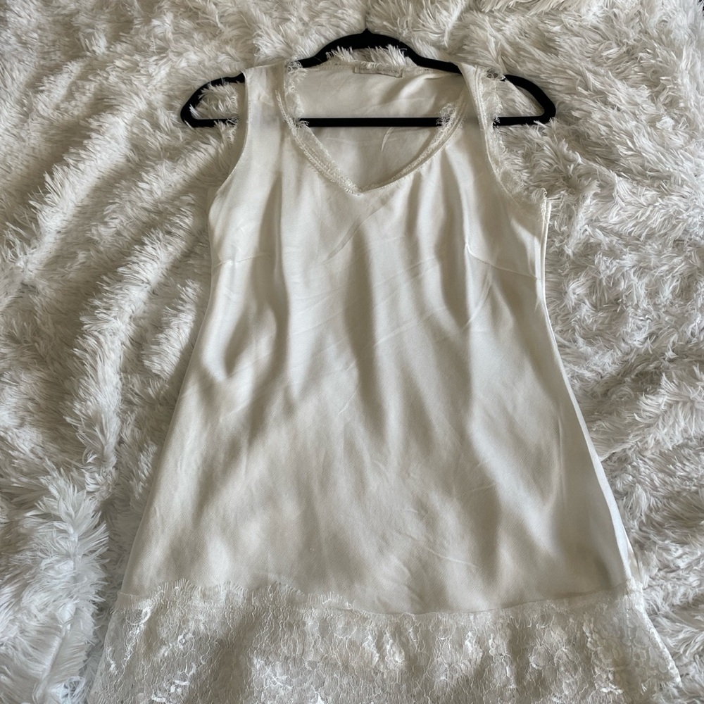 White Asymmetrical Tank Top with Sleeveless Style
